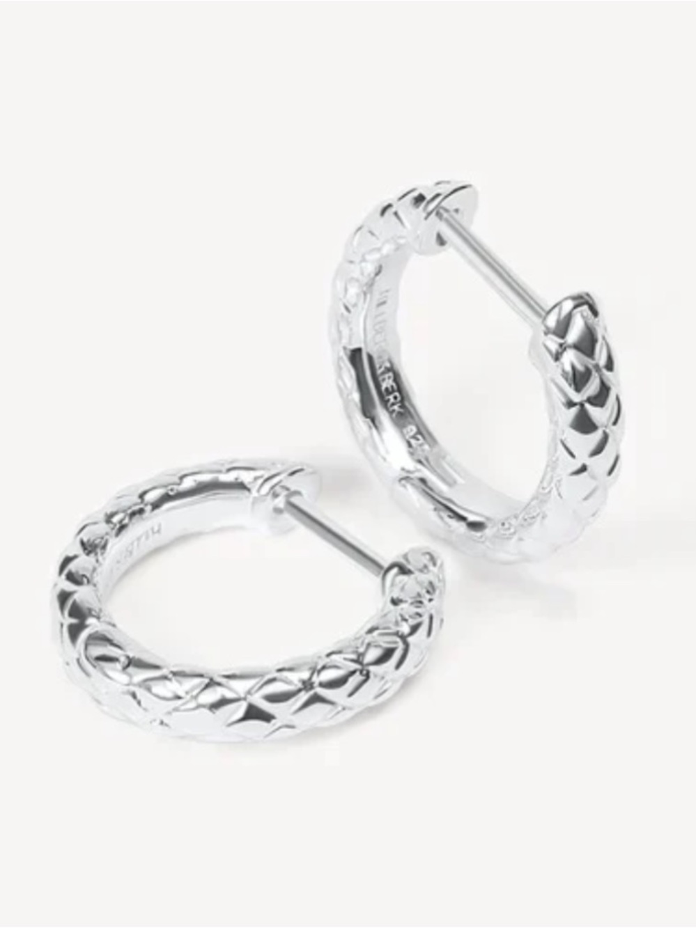 Hillberg & Berk Snake Scale Pattern Sterling Silver Hoop Earrings 
Like new